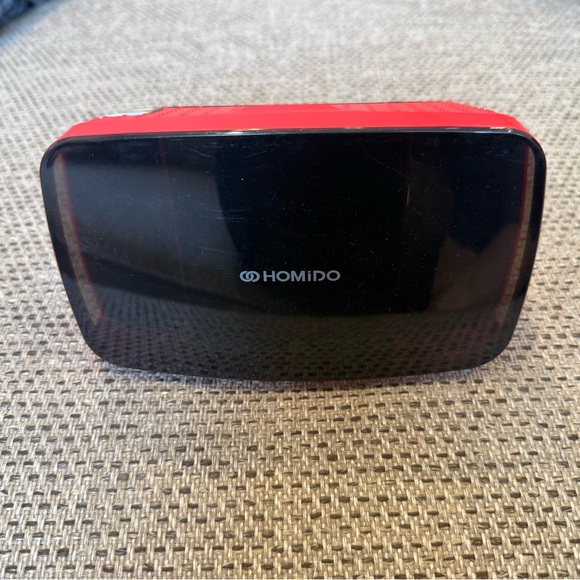 Mido VR Headset in Red and Black - Picture 4 of 10
